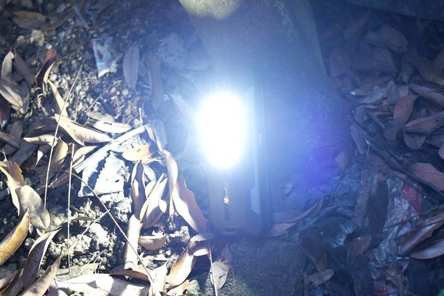 00流明露营灯这款智能三防手机“上大分”瓦力游戏试玩22000mAh大电池、10(图2)