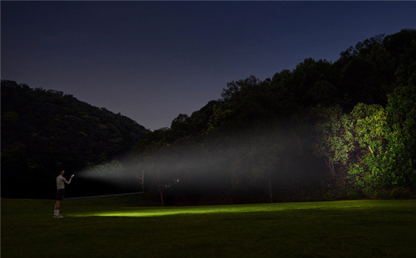 小米米家户外多功能灯开售：129元瓦利棋牌600流明、110米远射！(图2)